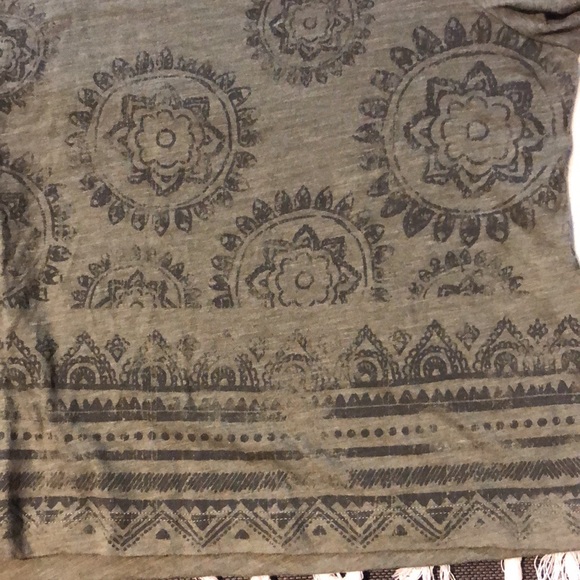 tokyo Darling- Olive crop top - Picture 3 of 4